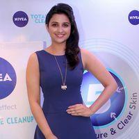 Parineeti Chopra meets winners of Nivea Total Face Clean Up digital contest Photos | Picture 567144