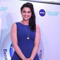 Parineeti Chopra meets winners of Nivea Total Face Clean Up digital contest Photos | Picture 567155