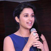 Parineeti Chopra meets winners of Nivea Total Face Clean Up digital contest Photos | Picture 567157