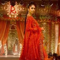 Vikram Phadnis fashion show on wedding designs Photos