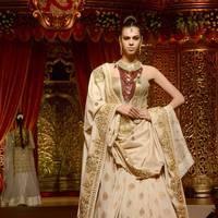 Vikram Phadnis fashion show on wedding designs Photos | Picture 560551