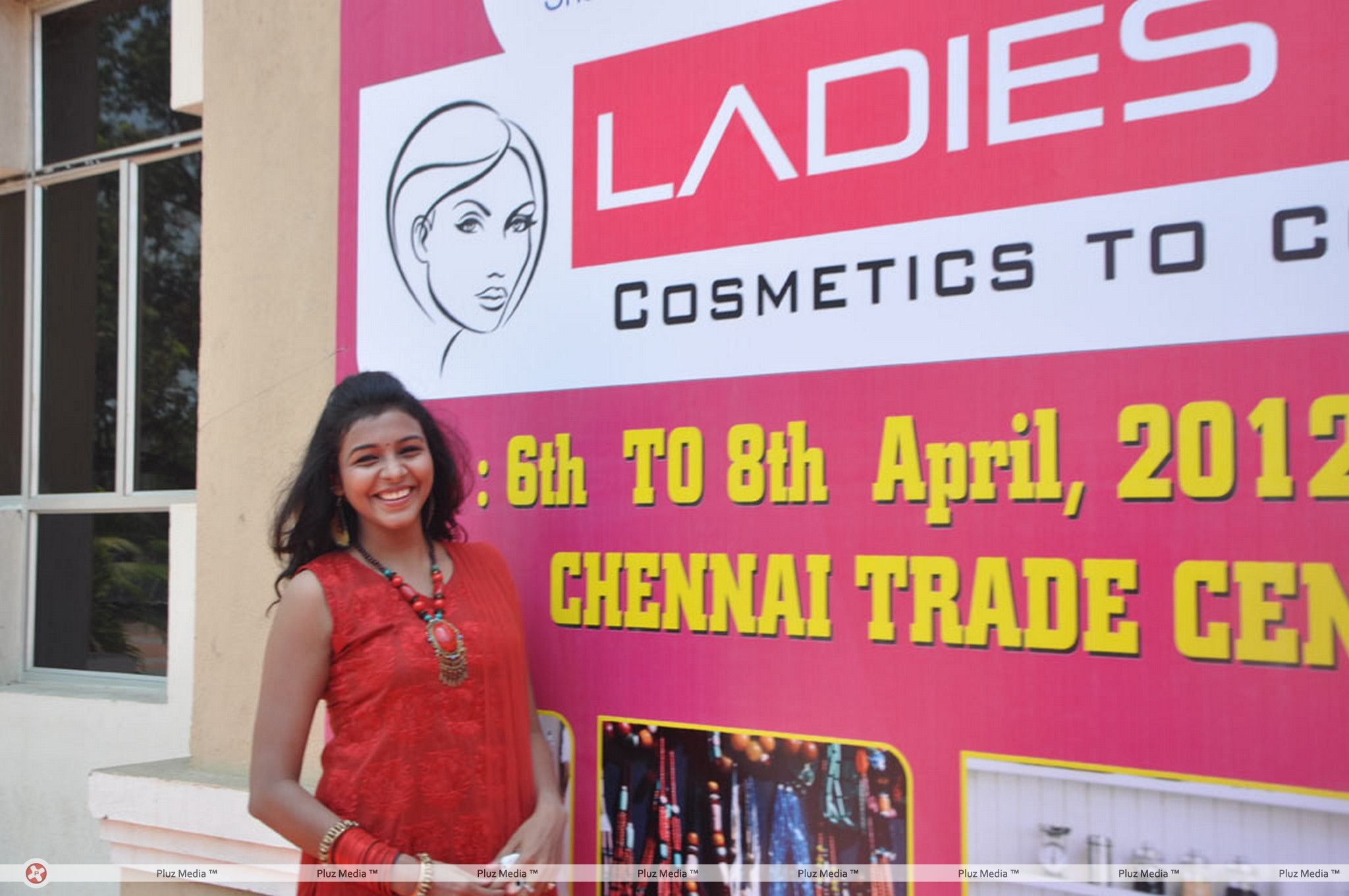 Saranya Launches Ladies First Cosmetics Photos   | Picture 185440