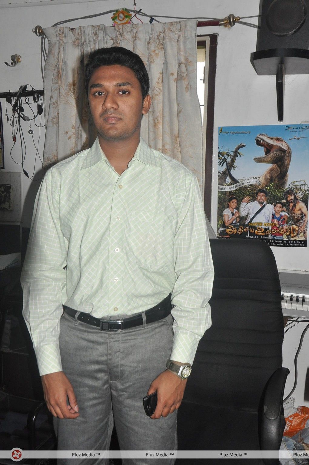 Adhisaya Ulagam 3D Movie Team Interview Stills | Picture 246736