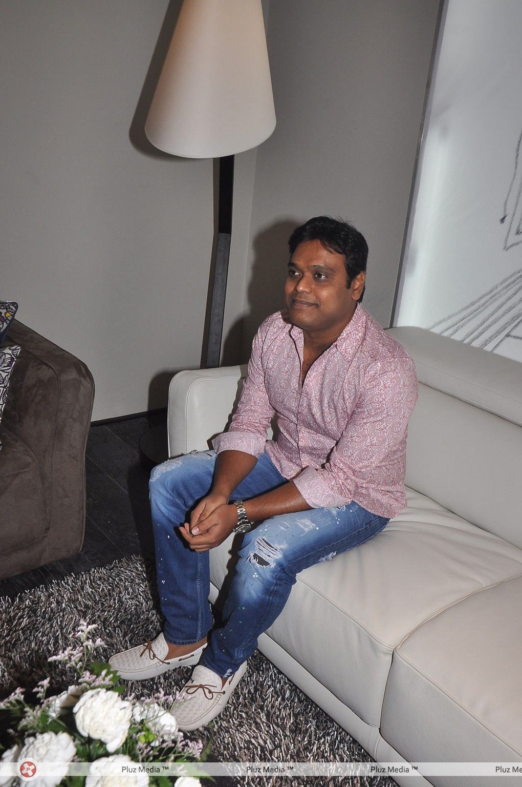 Harris Jayaraj - Harris Jayaraj At Simply Sofas Furniture Showroom Launch Stills | Picture 329934