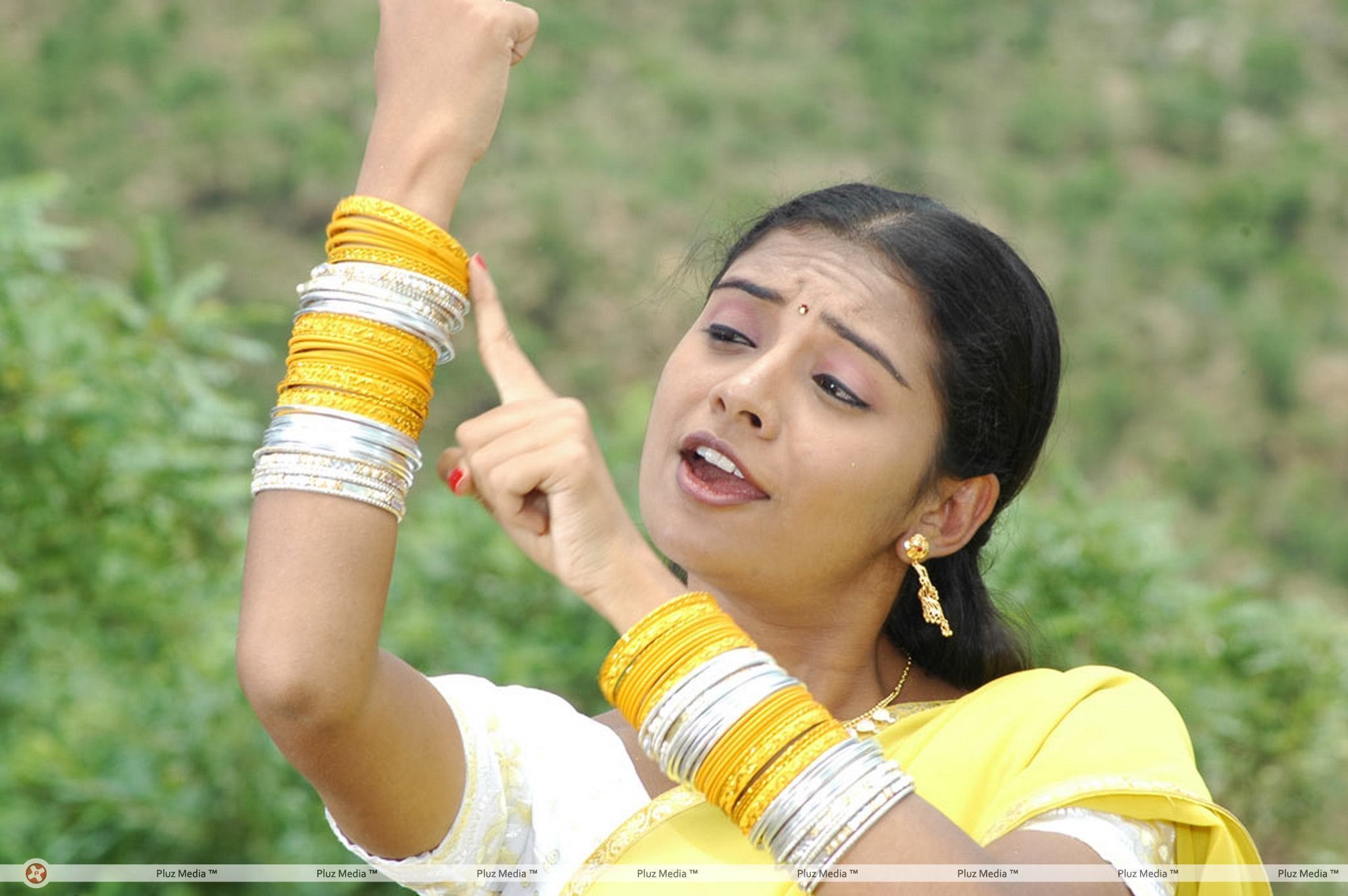 Suchitra Unni - Vellachi Movie Stills | Picture 333338