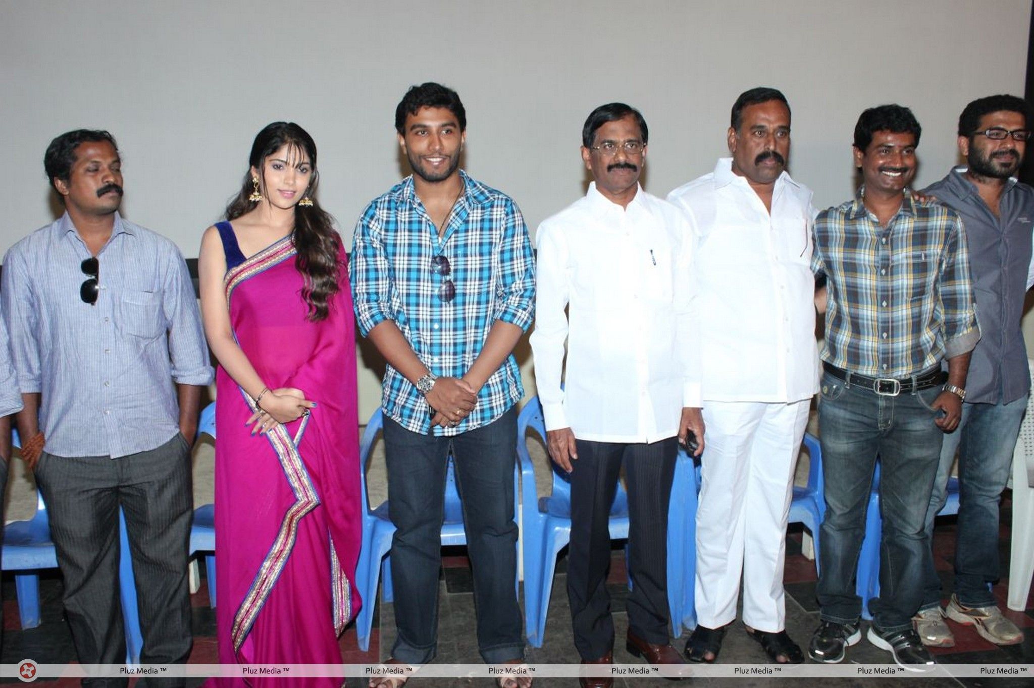 Puthumugangal Thevai Movie  Press Meet Photos | Picture 350470