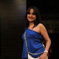 Sonia Agarwal - Naan Ee Premiere Show at Satyam Stills | Picture 223474