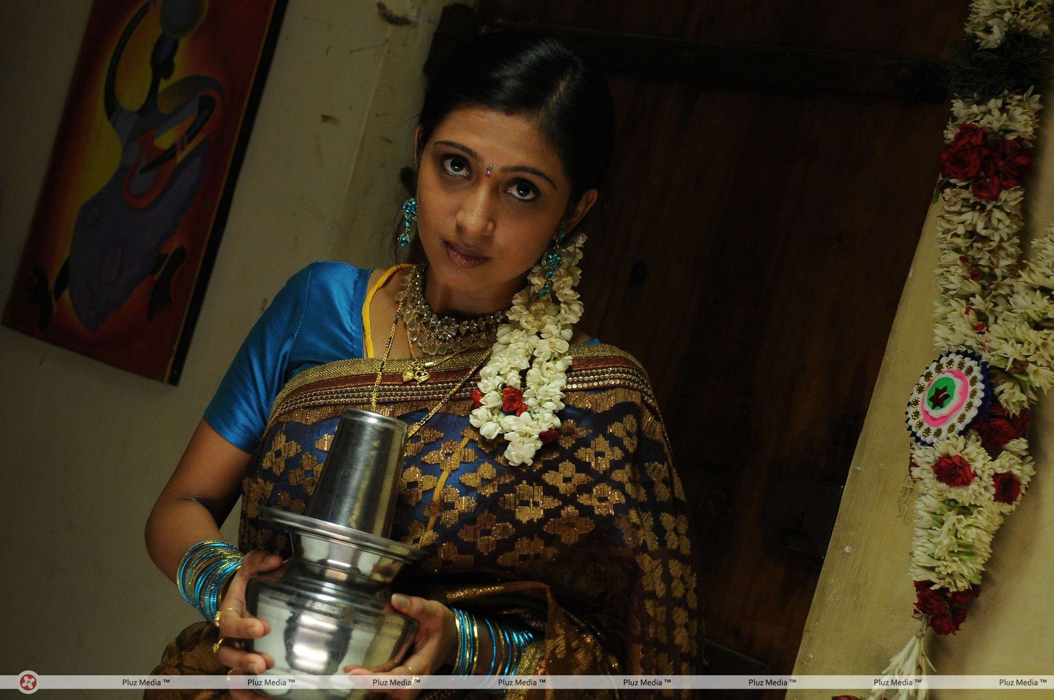 Sandra Amy - Dharani Movie Stills | Picture 223605