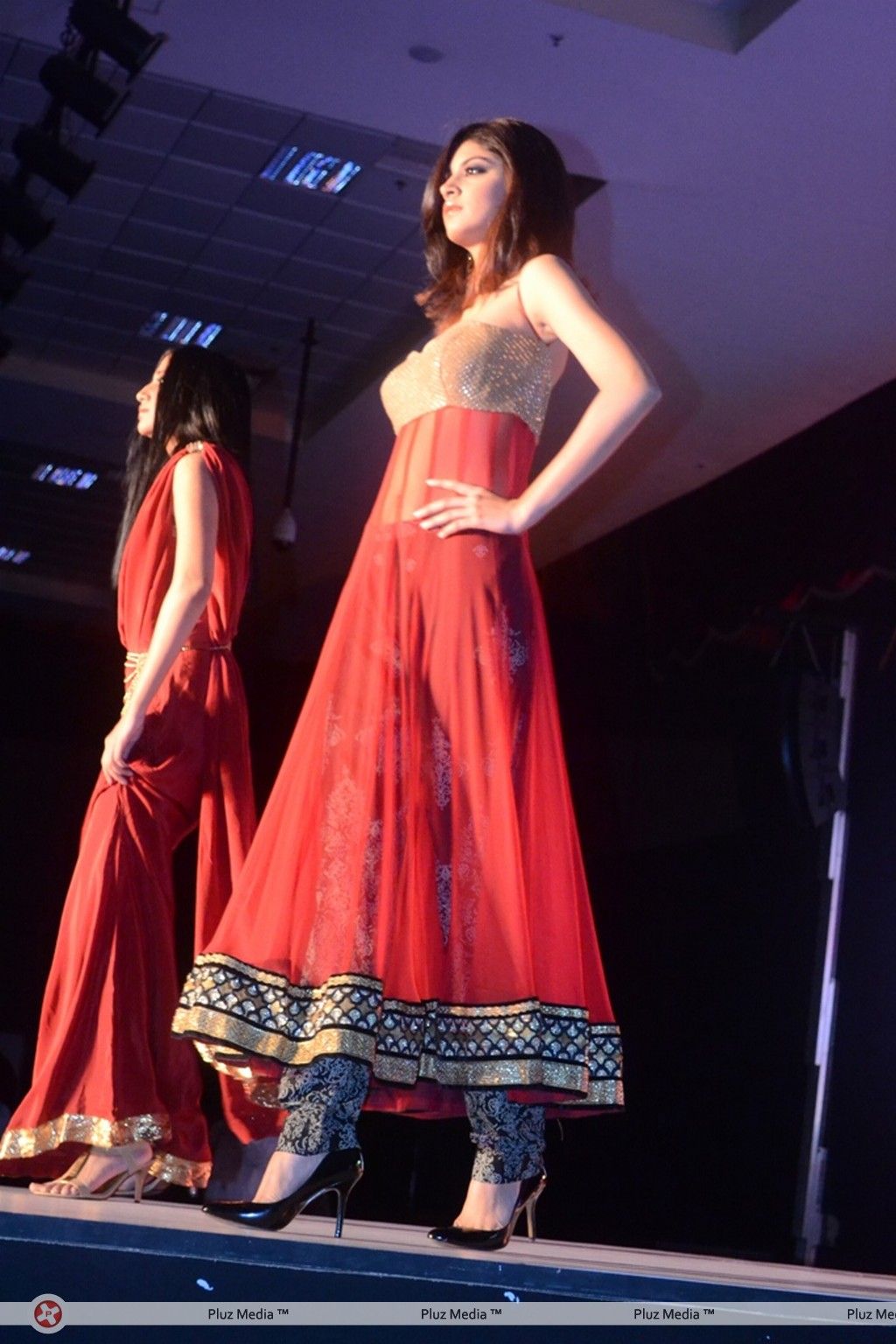 Parvathy Omanakuttan - Parvathy at MATRIX Fashion Show Stills | Picture 227155