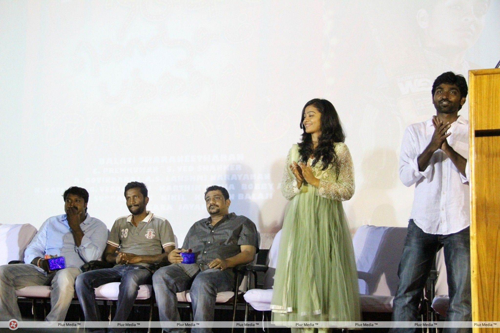 Naduvula Konjam Pakkatha Kaanom Press Meet & Trailer Launch Stills | Picture 227470