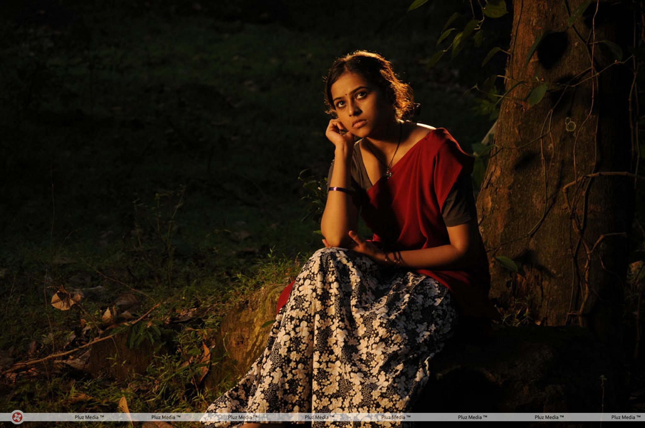 Sri Divya - Kattu Malli Movie Stills | Picture 232287