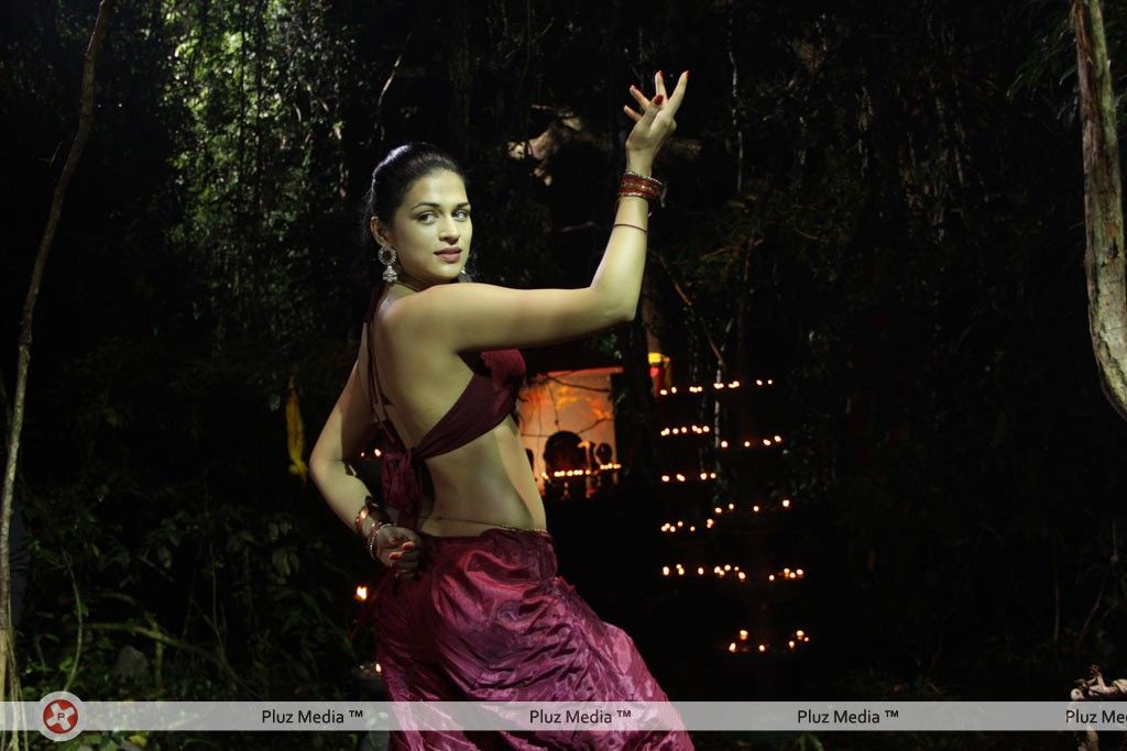 Shraddha Das - Naangam Pirai Movie Shooting Spot Stills | Picture 232741