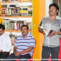 Gowthaman - Director Gowthaman Releases Varumaiyin Varigal Book stills