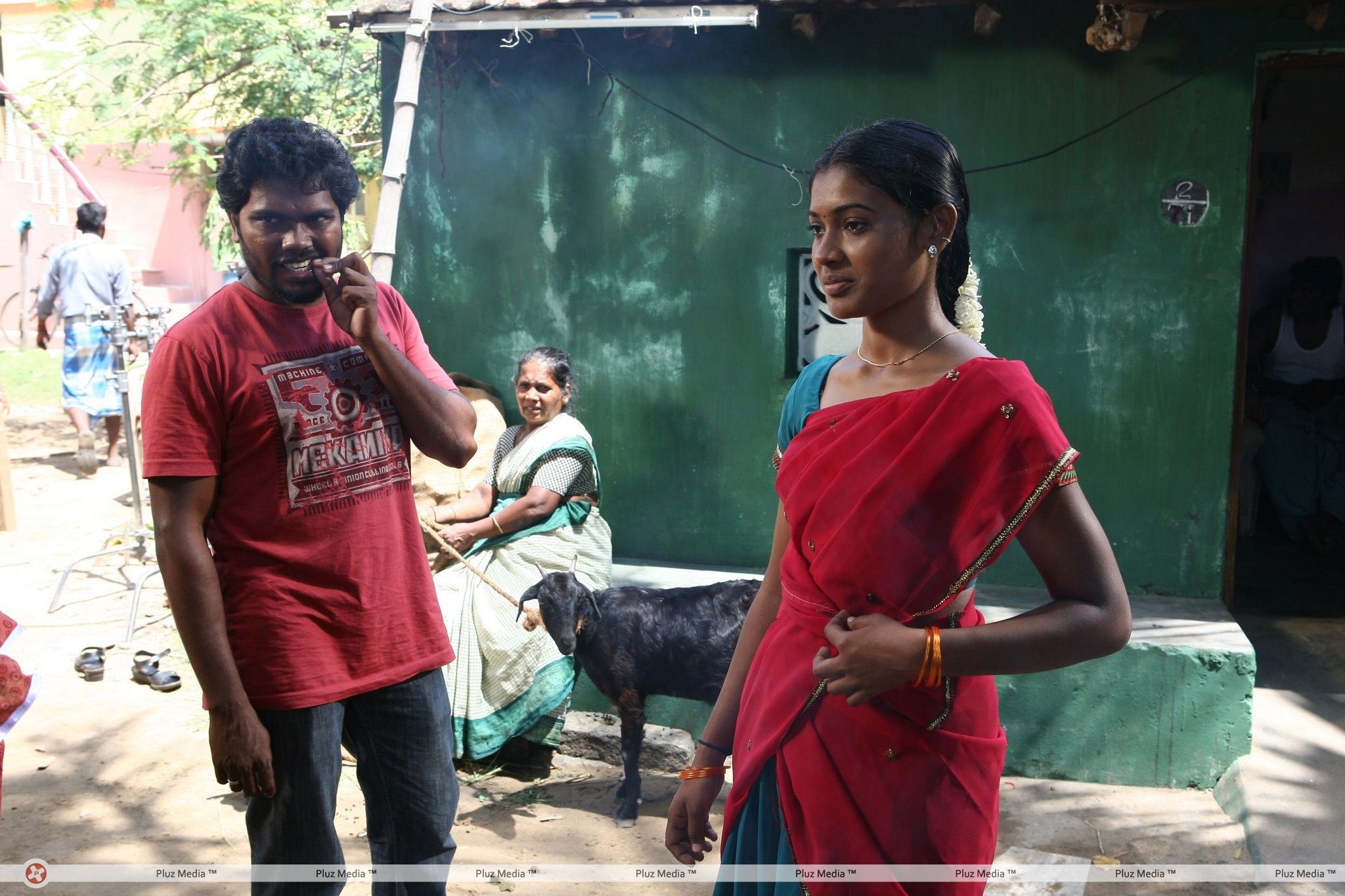 Attakathi Movie Working Stills | Picture 238487