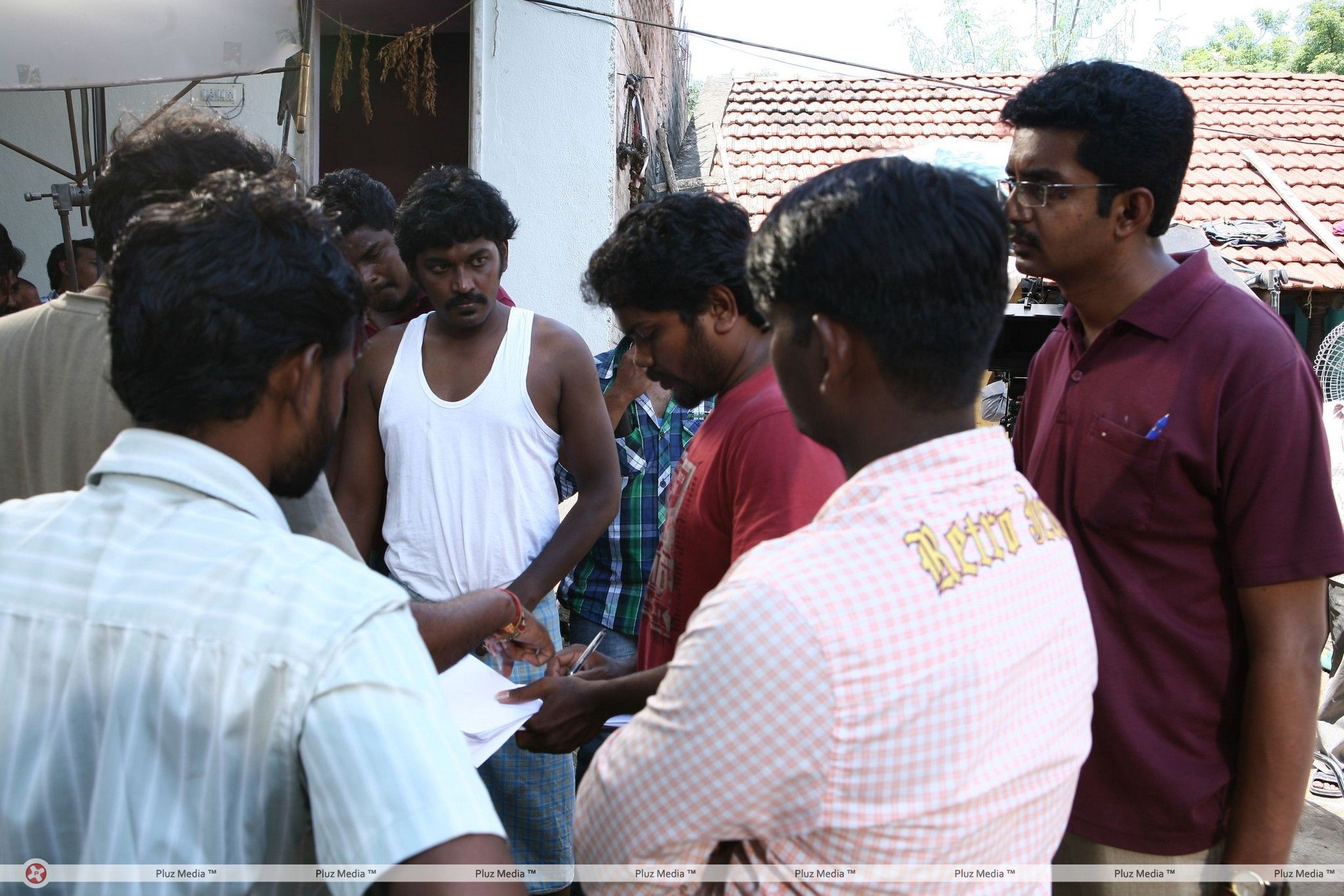 Attakathi Movie Working Stills | Picture 238494