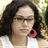 Rupa Manjari - Naan Movie Stills | Picture 239780