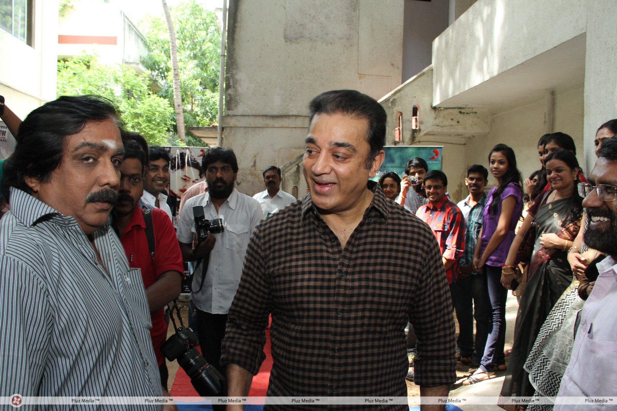 Kamal Haasan - Konjam Coffee Konjam Kadhal Movie  Audio Launch Photos | Picture 241969