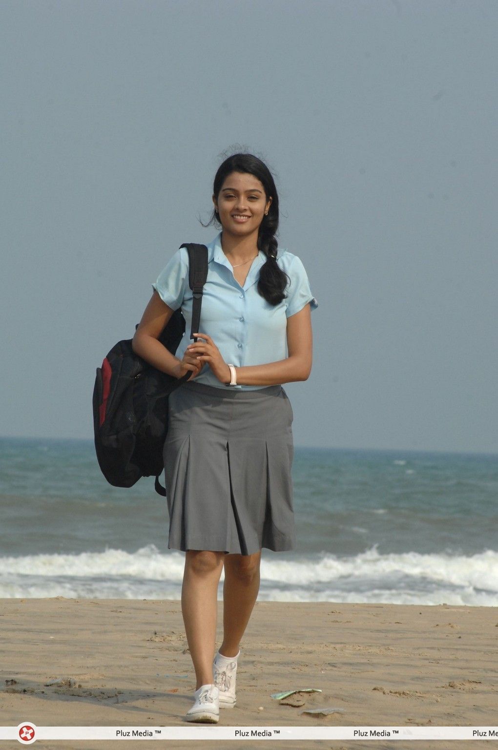 Gayathrie Shankar - Ponmaalai Pozhudhu Movie Stills | Picture 211460