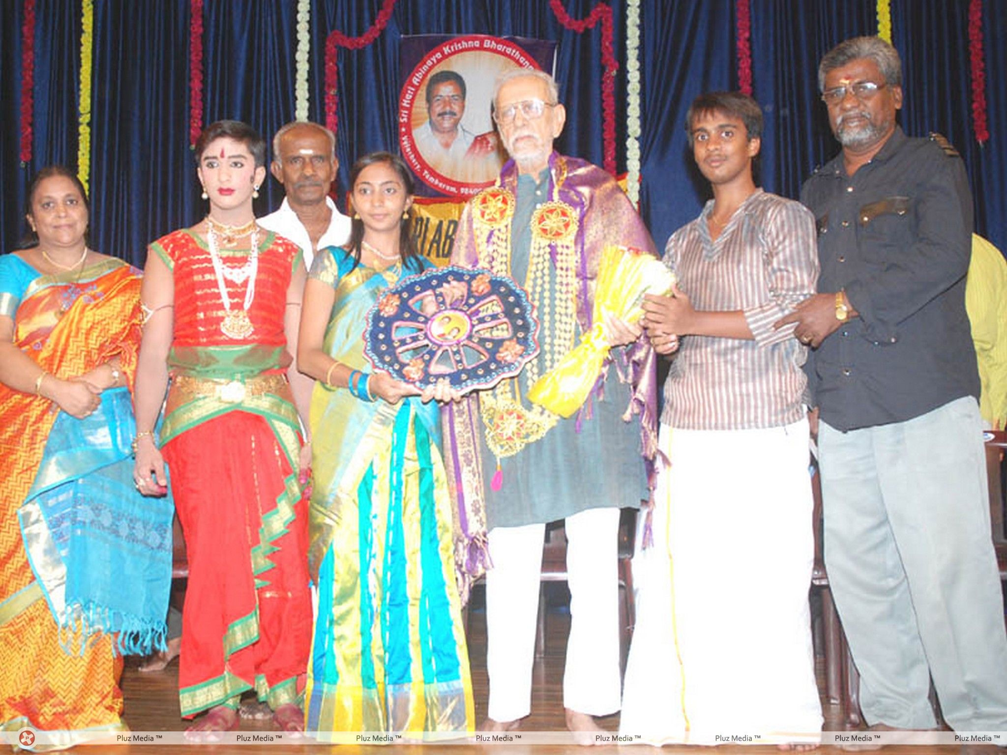 Charuhasan At Bharathanatyam Arangetram Stills  | Picture 214270