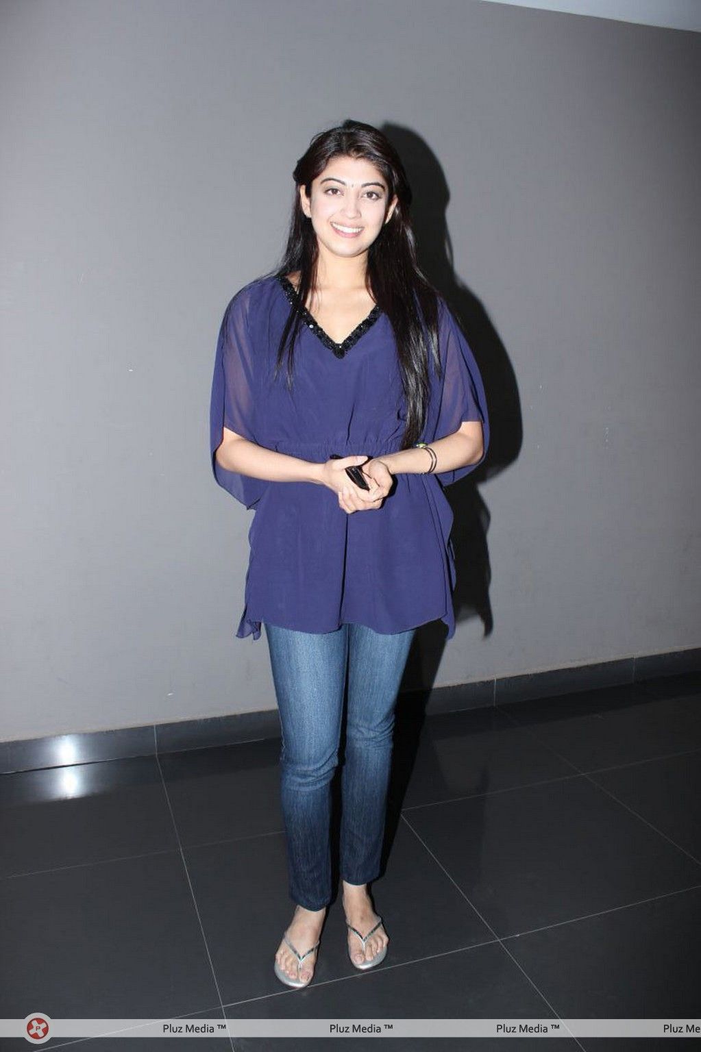 Pranitha - Saguni Movie Team Theatre Visit Stills | Picture 215633