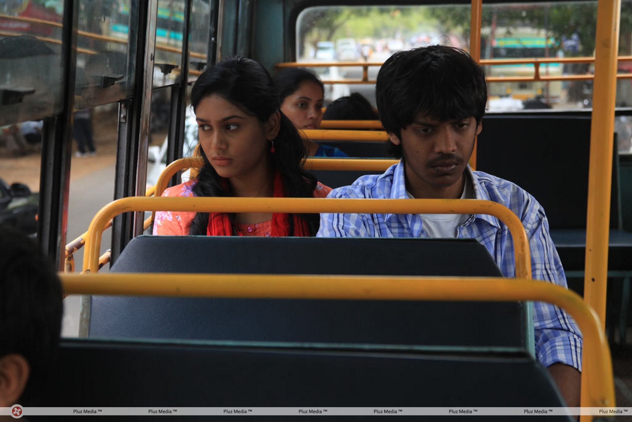 Aadhalal Kaadhal Seiveer Movie Hot Stills | Picture 311017