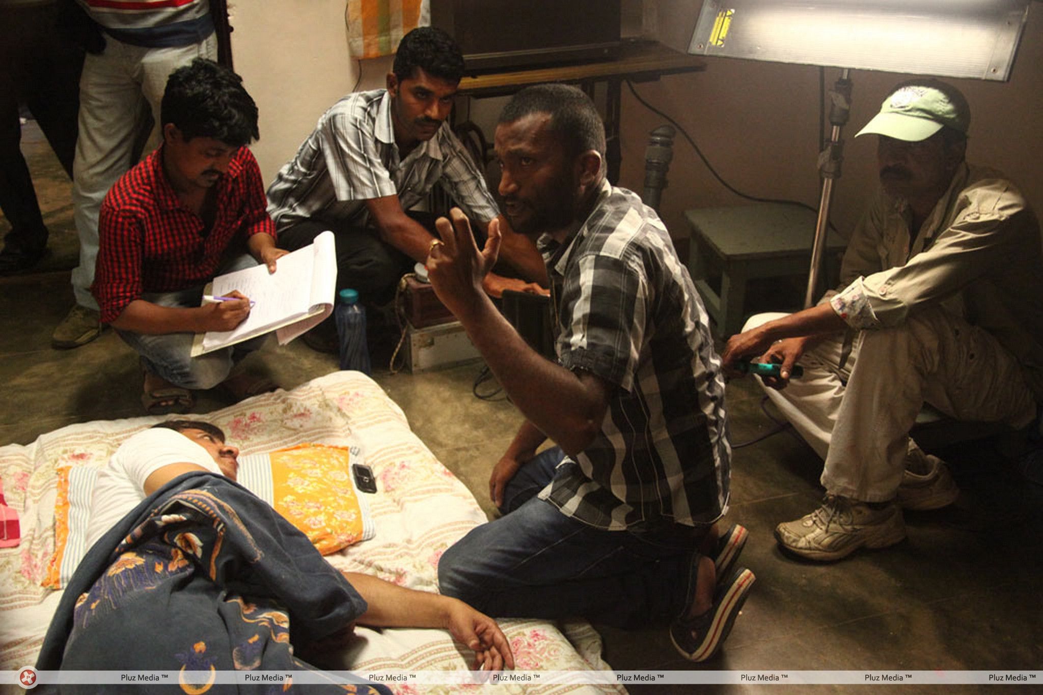 Aadhalal Kadhal Seiveer Movie Working Stills | Picture 311007