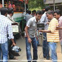Aadhalal Kadhal Seiveer Movie Working Stills | Picture 311003
