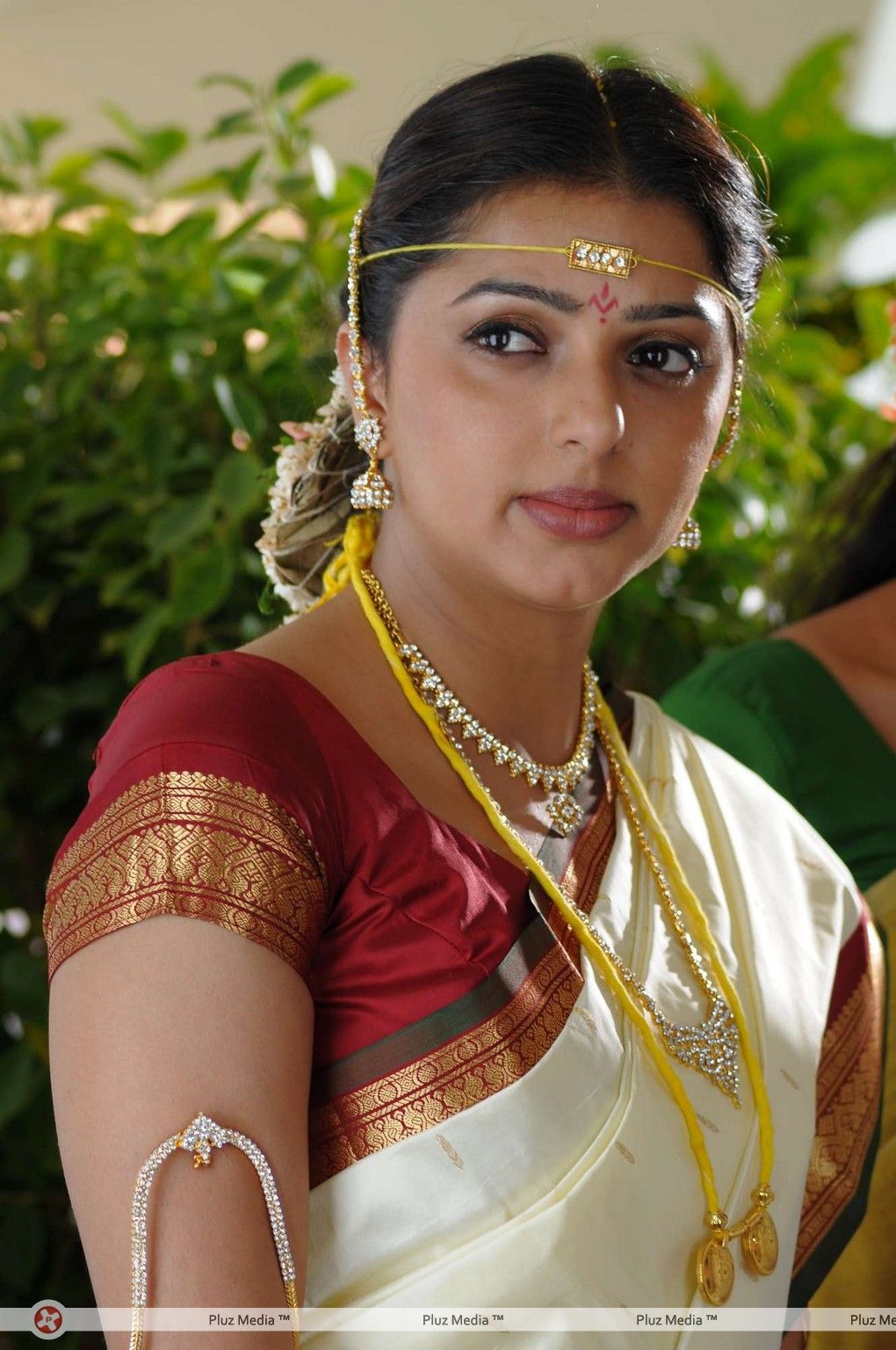 Bhumika Chawla - Pen Adimai Illai Movie Stills | Picture 312951