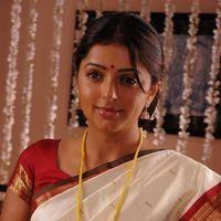 Bhumika Chawla - Pen Adimai Illai Movie Stills | Picture 312971