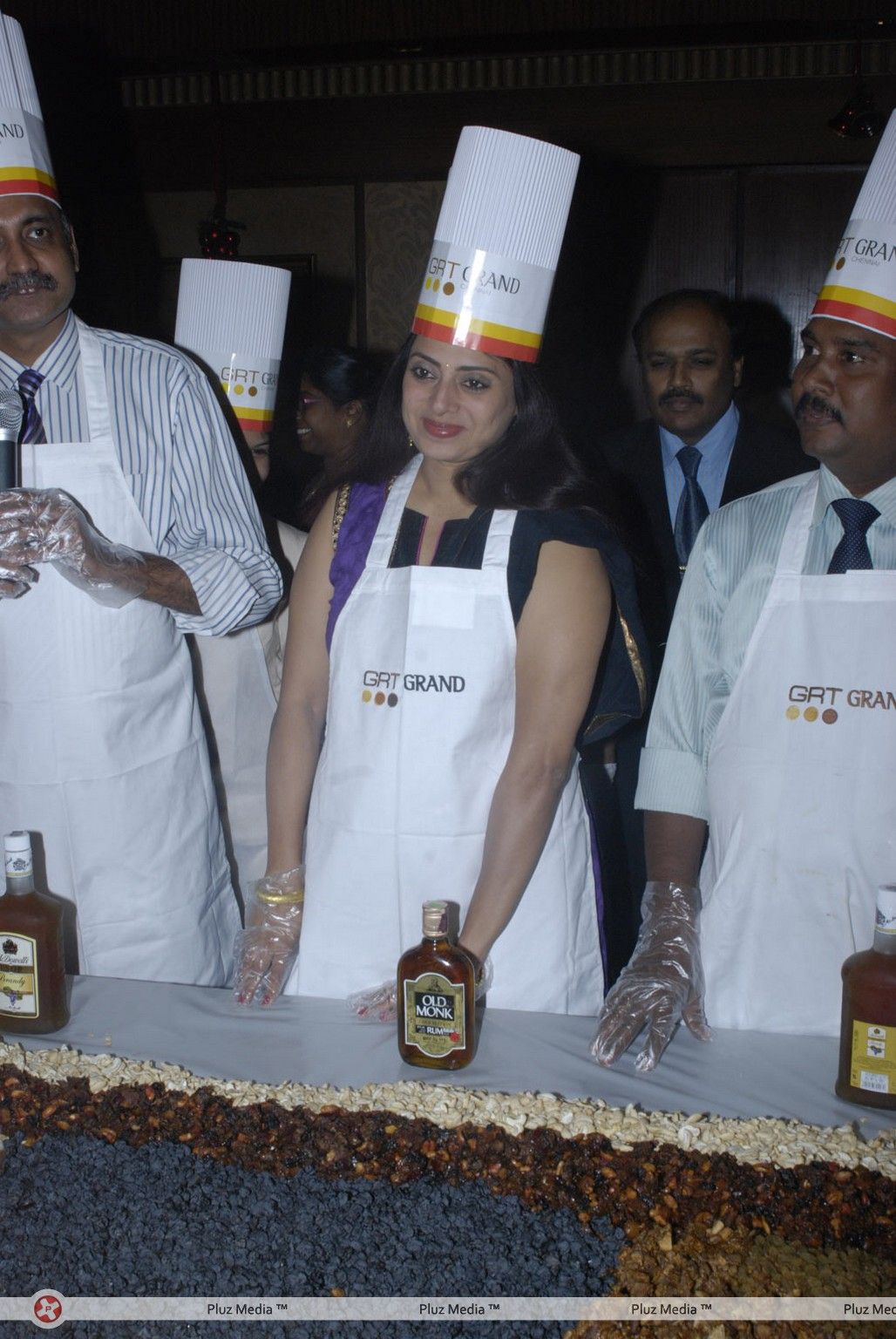 Actress Priya Raman At GRT Grand Cake Mixing Photos | Picture 318170