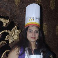 Priya Raman - Actress Priya Raman At GRT Grand Cake Mixing Photos | Picture 318140