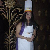 Priya Raman - Actress Priya Raman At GRT Grand Cake Mixing Photos