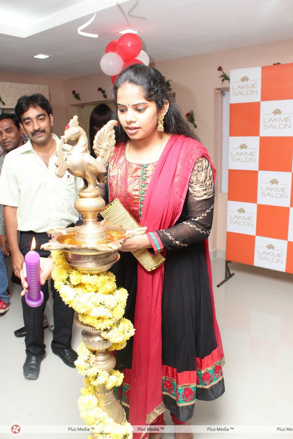 Deepa Venkat Launches LAKME Salon Stills | Picture 323954