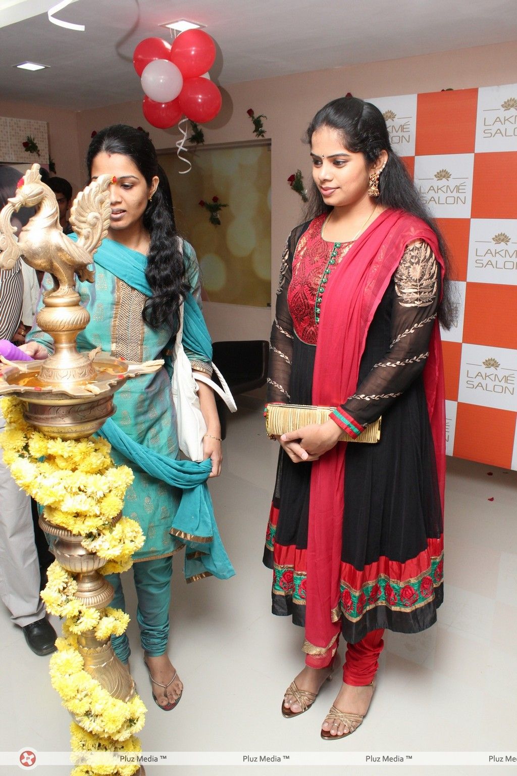 Deepa Venkat Launches LAKME Salon Stills | Picture 323967