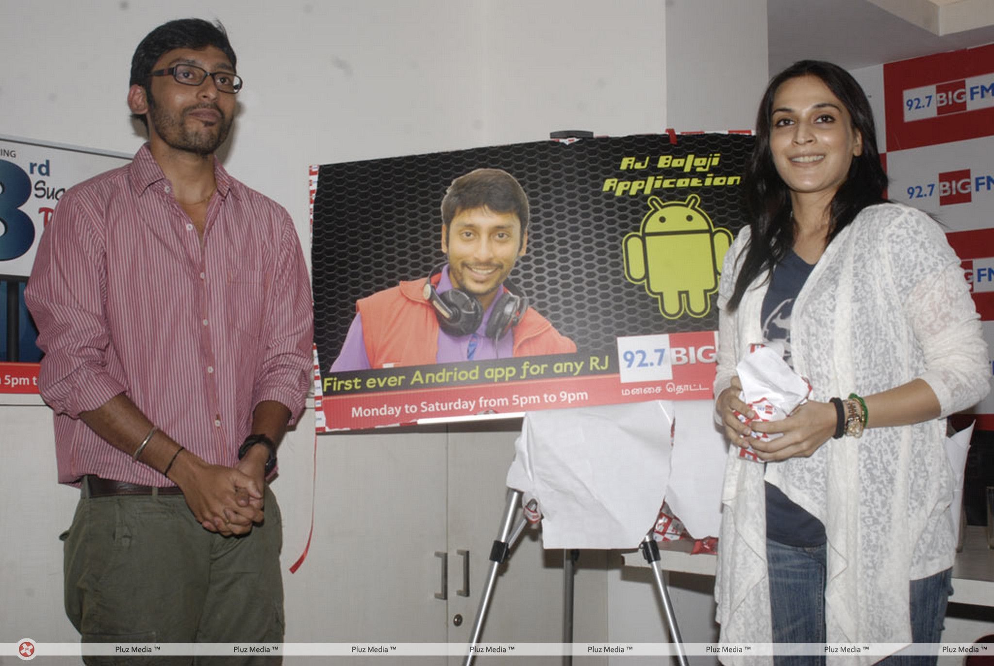 Neerparavai Movie Team at Big FM Stills | Picture 329804