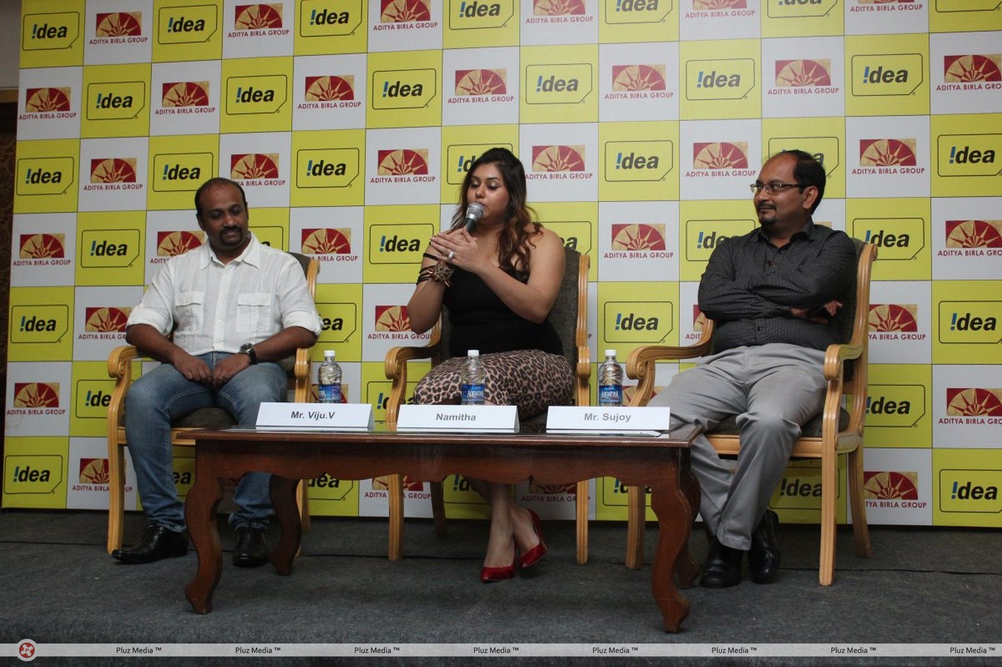 Namitha at Idea Mobiles Event Stills | Picture 293192