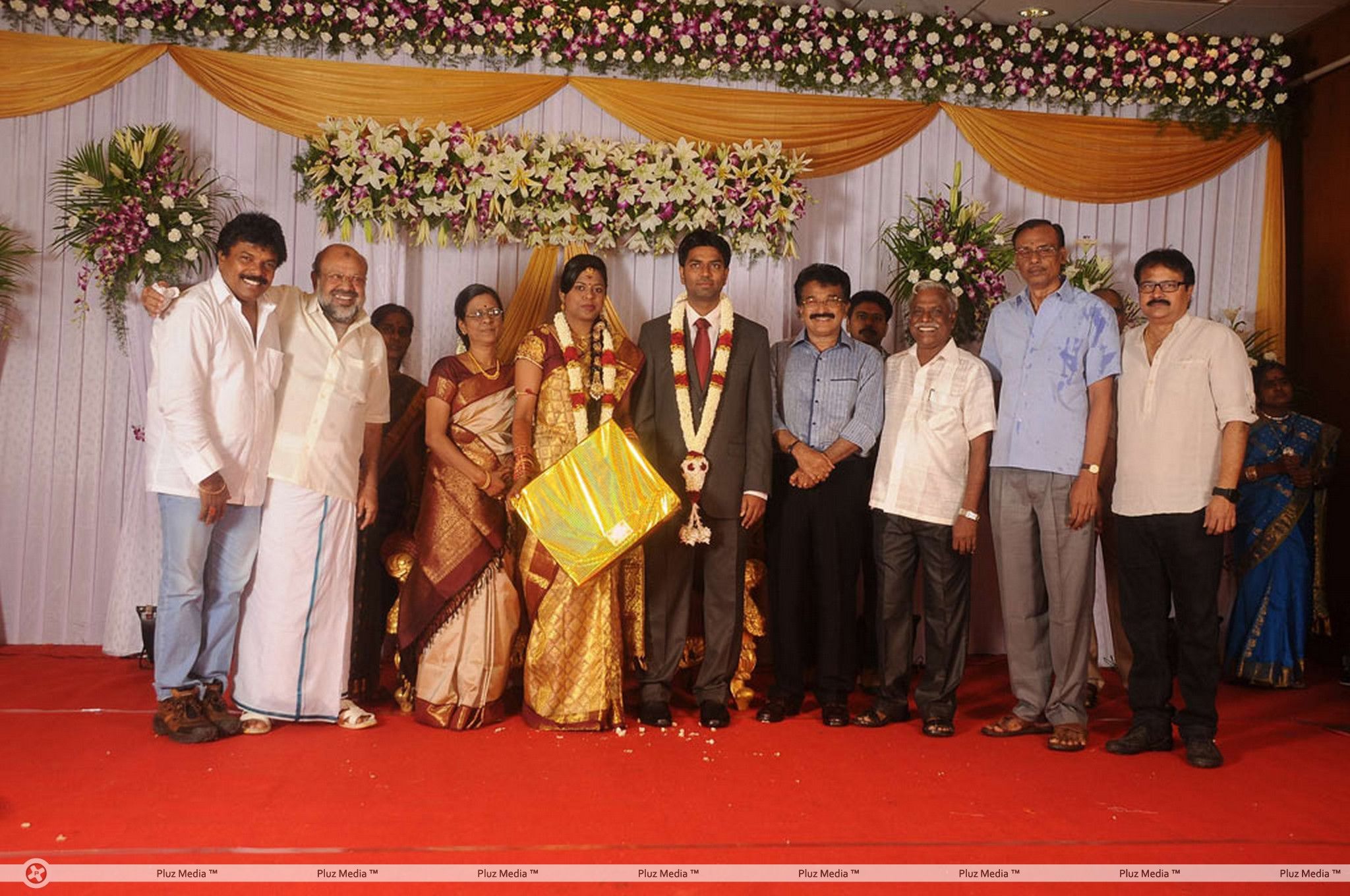 Producer Chozha Ponnurangam's Daughter Marriage  Reception Stills | Picture 304073