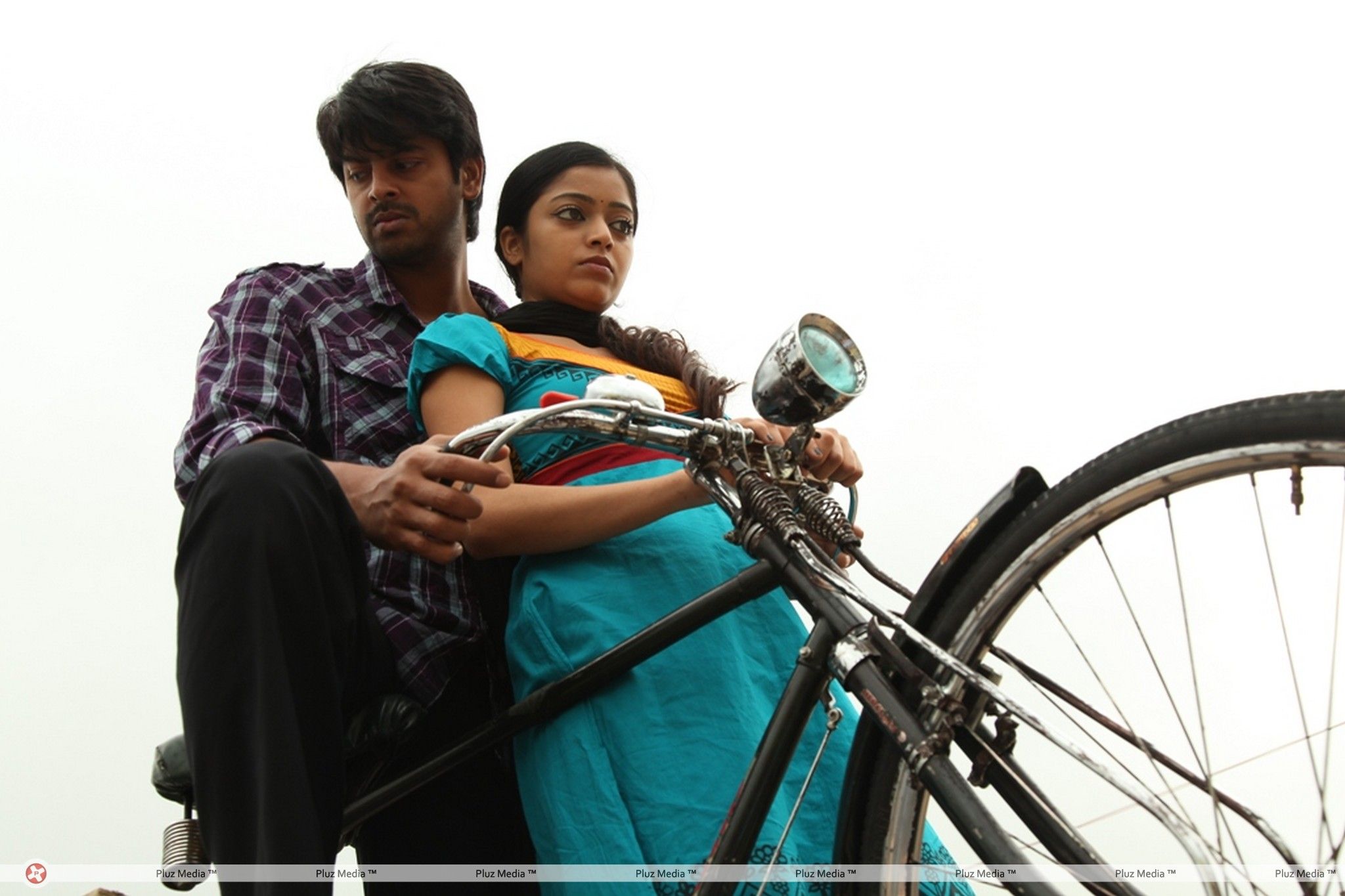 Paagan Movie Stills | Picture 268088