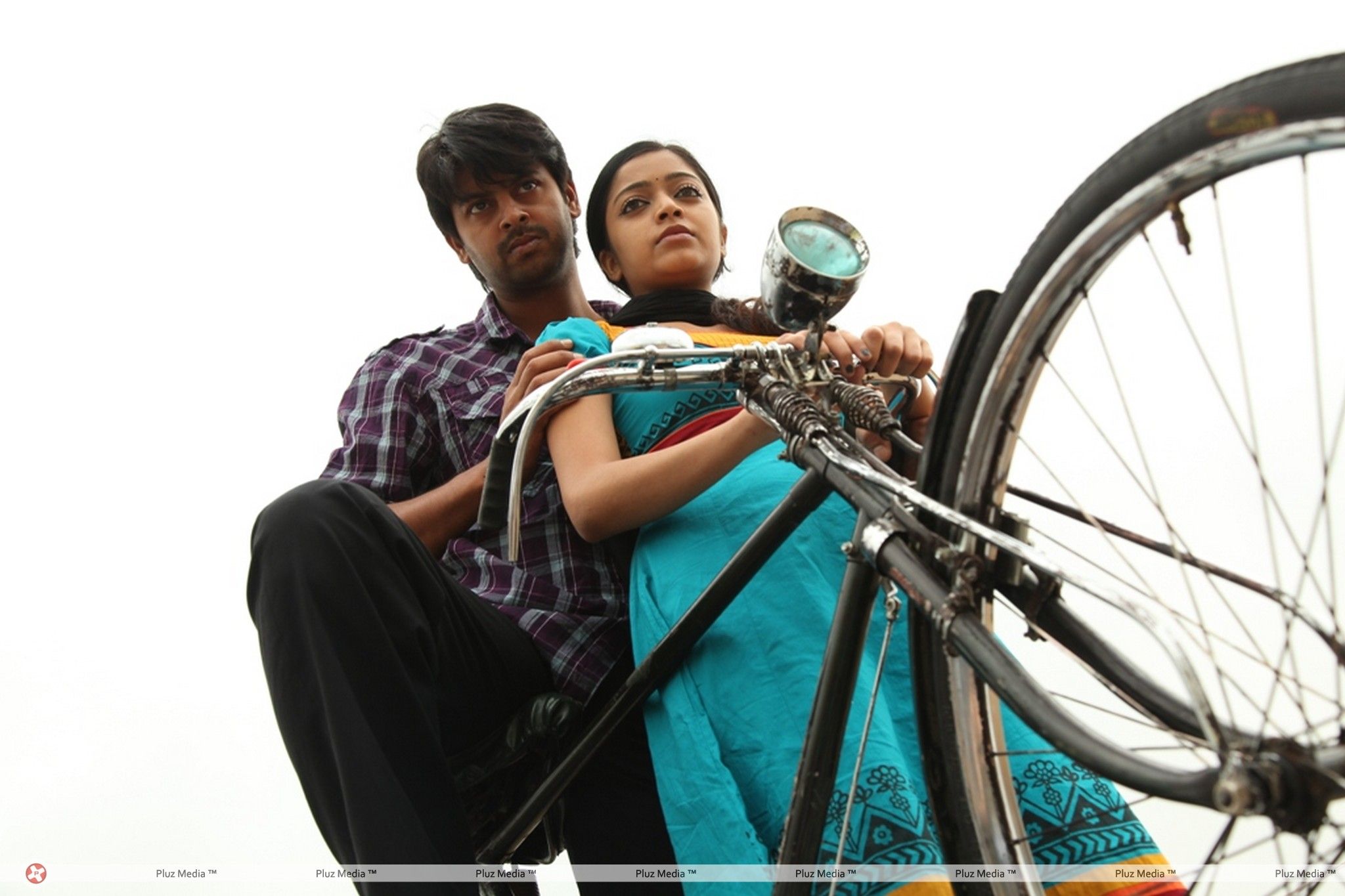 Paagan Movie Stills | Picture 268105