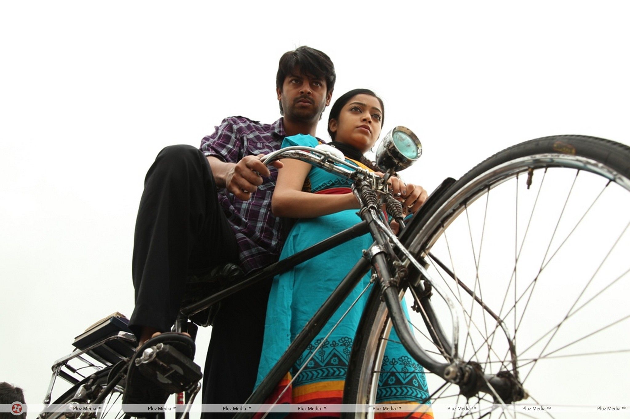 Paagan Movie Stills | Picture 268110