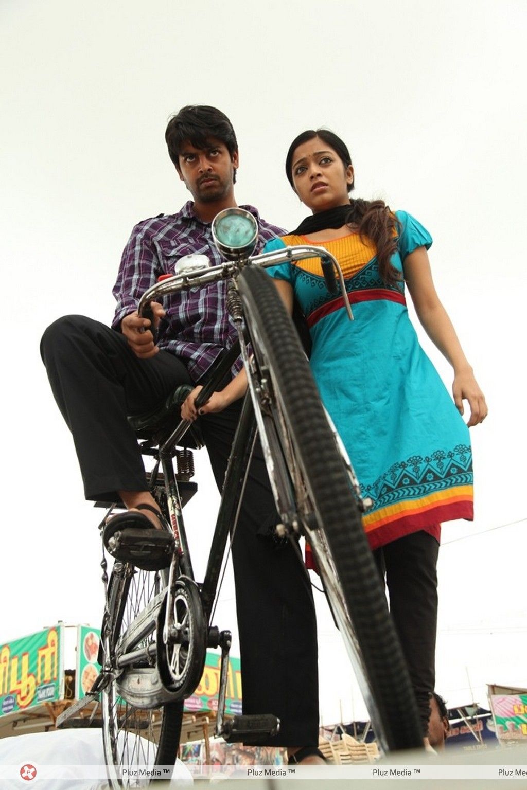 Paagan Movie Stills | Picture 268120