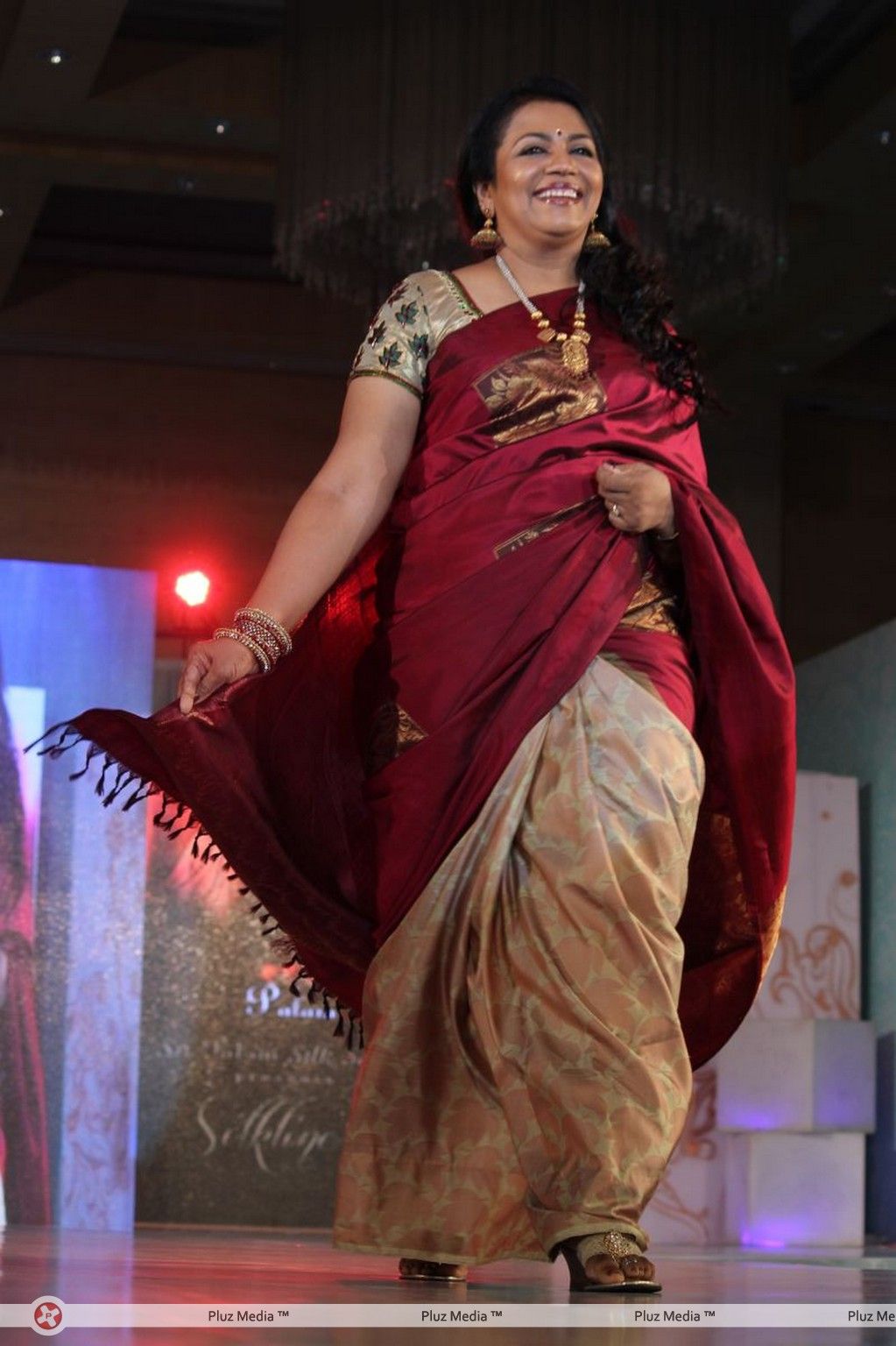 Palam Fashion Show Concept Sarees With Parvathy Omanakuttan Stills | Picture 280629