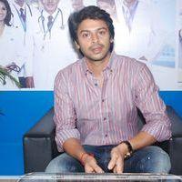 Srikanth - Actor Srikanth at Apollo Hospitals Rose Day Celebrations Stills | Picture 281234
