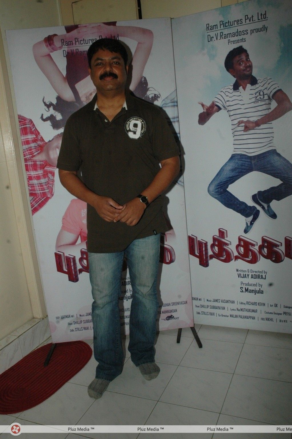 James Vasanthan - Puthagam Movie Team Interview Stills  | Picture 284288