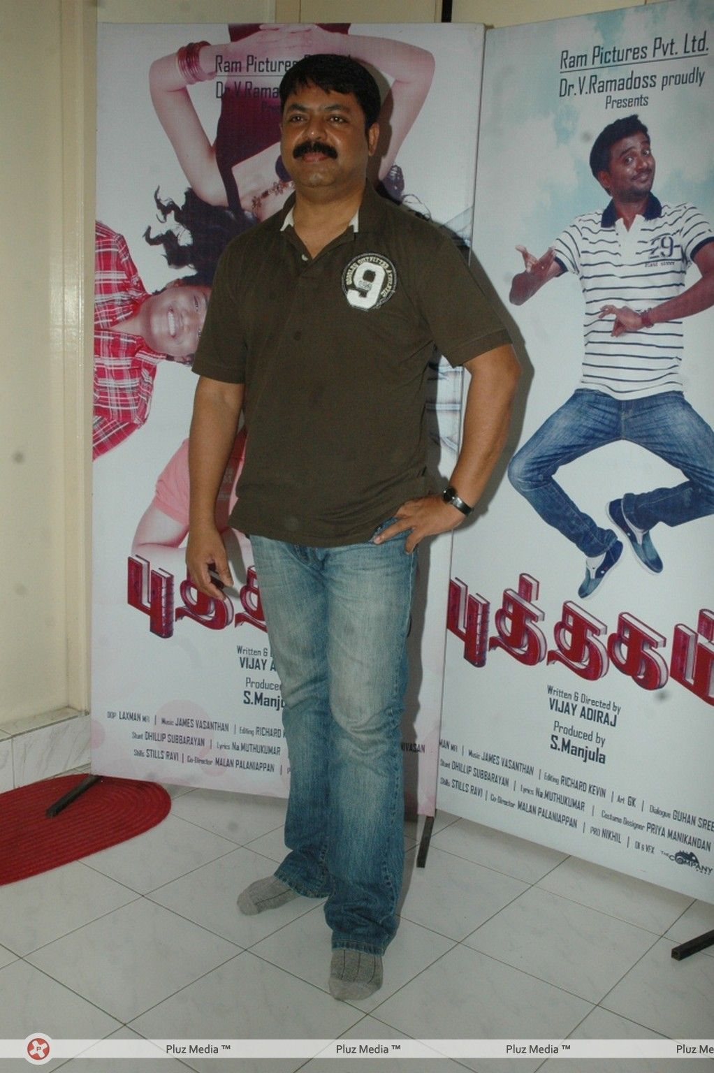 James Vasanthan - Puthagam Movie Team Interview Stills  | Picture 284368