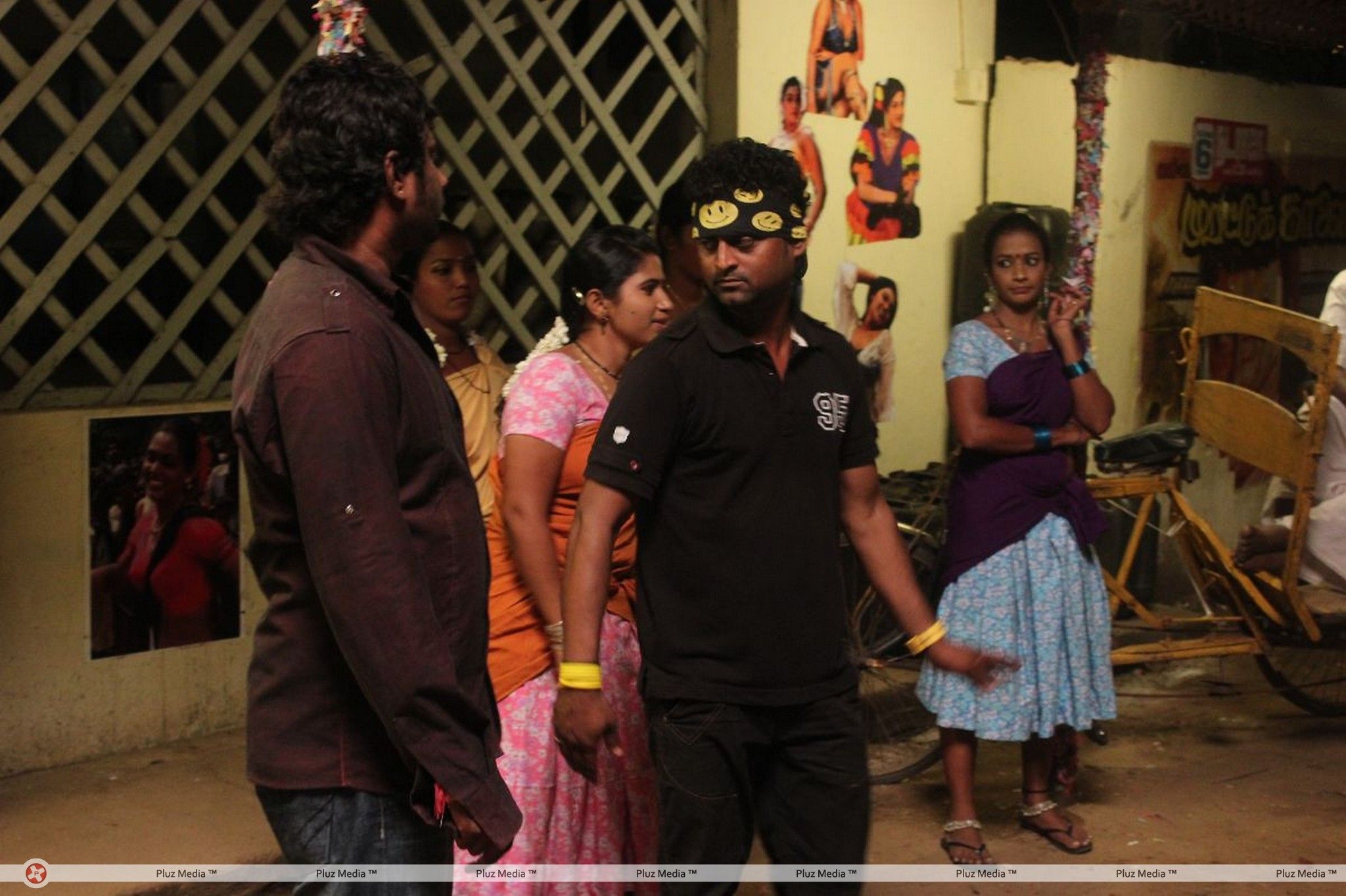 Nanbargal Kavanathirku Movie Shooting Spot Stills | Picture 286916