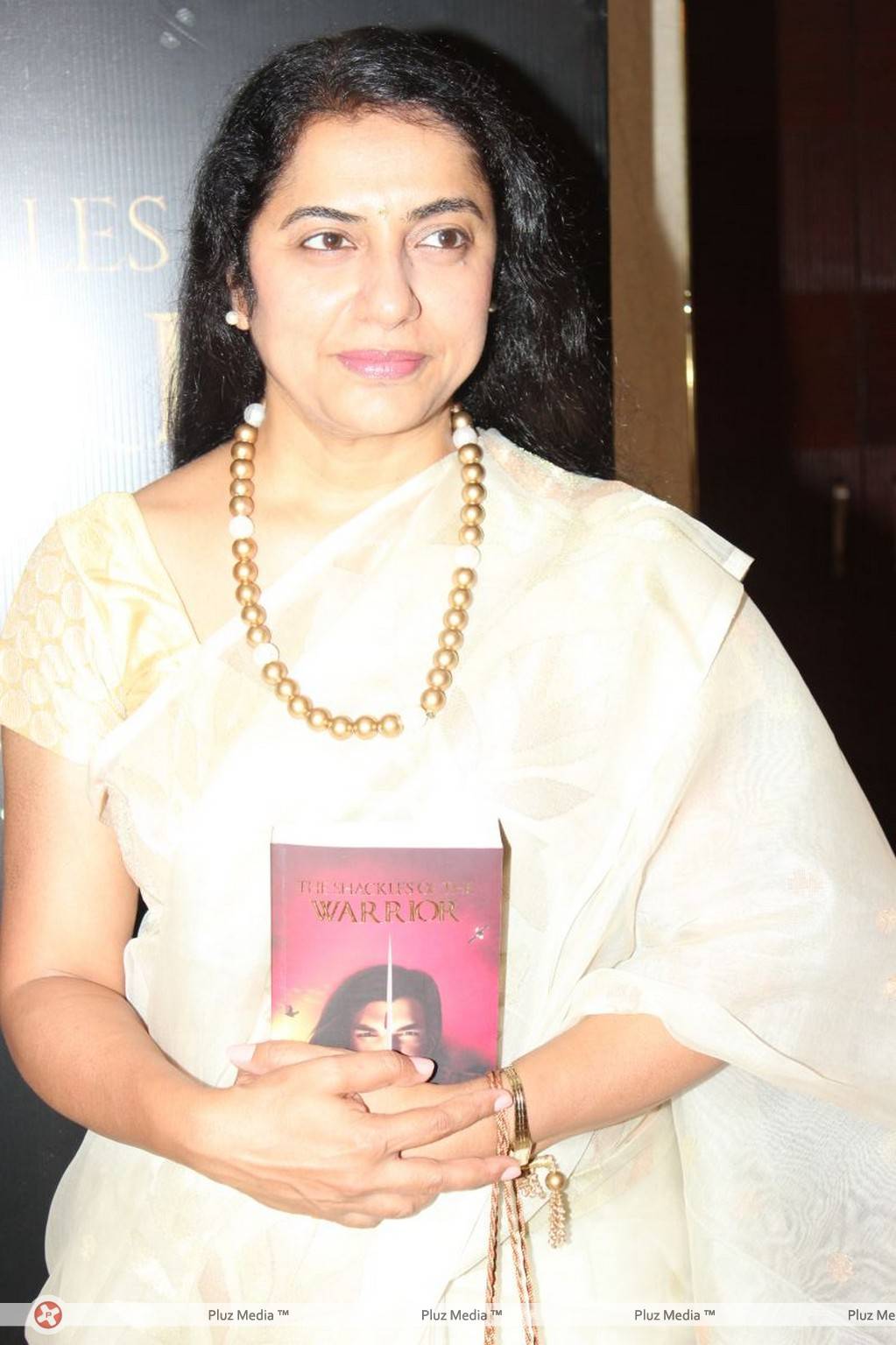 Suhasini Maniratnam - Actress Suhasini Launch The Shackles Of The Warrior Book Photos | Picture 432150