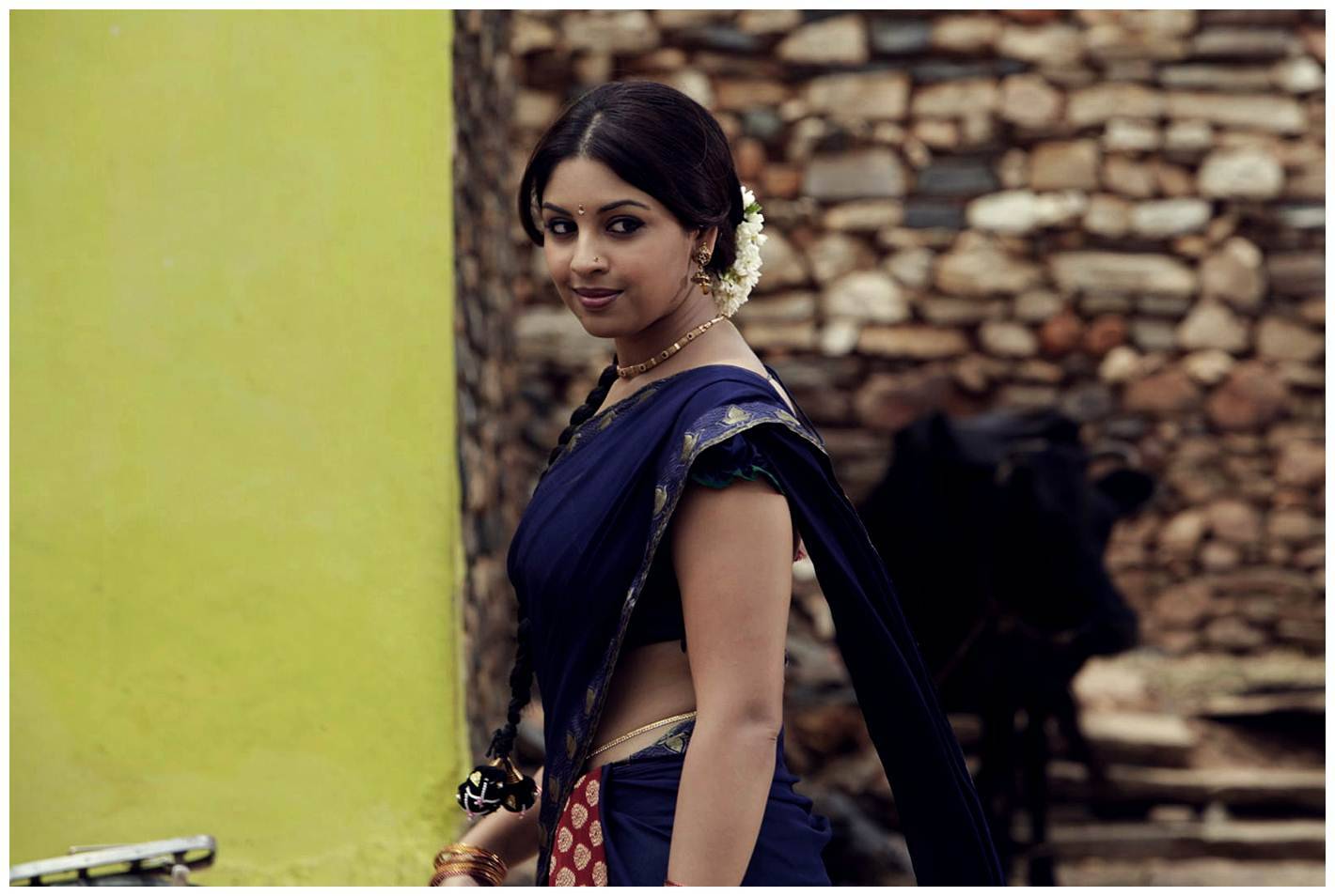 Richa Gangopadhyay in Osthi Movie Stills | Picture 433571