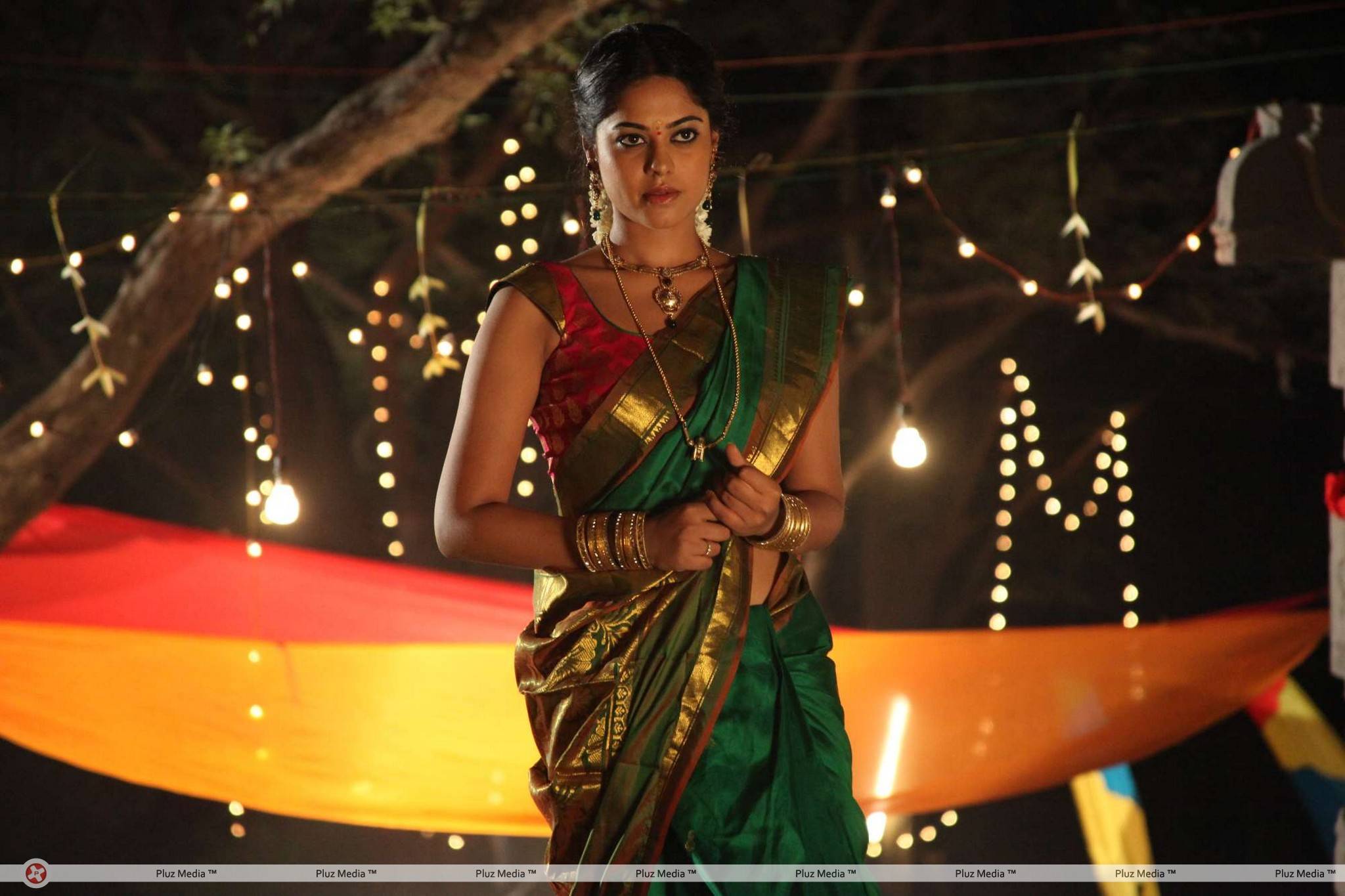 Bindu Madhavi - Thesingu Raja Movie Stills | Picture 443744