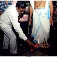 Kalaipuli S. Dhanu - Asathapovathu Neeya Naana Movie Pooja Stills | Picture 530049